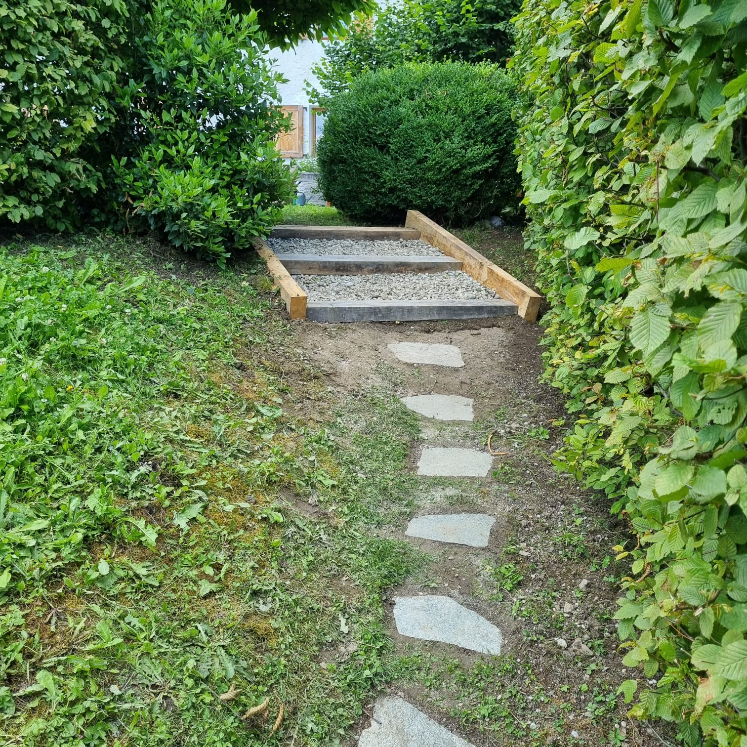 Muret en pierre et bordures – Vallée Verte